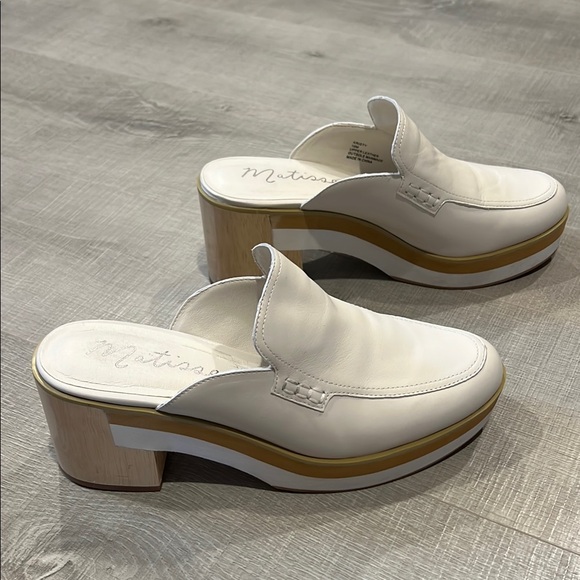 Matisse Cream and Tan Mules with Chunky Platform - Picture 6 of 7